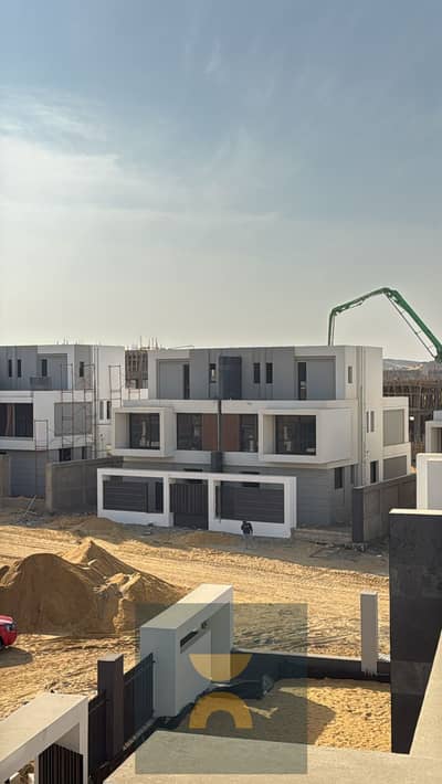 Twin House 265 sqm in El Patio prime location in a fully inhabited community near Mivida and Fifth Square 8 year installments