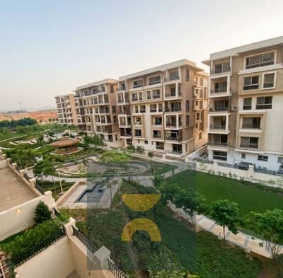 شقة غرفتين للبيع علي center park بالتقسيط علي 12 سنة او خصم فوري 50 % امام بوابات الشروق علي طريق السويس دقائق امام ابراج The spin