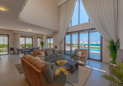 فيلا للبيع 1000 م² صف أول بحـر + Private Pool في افضل لوكيشن في الساحل الشمالي بالقرب من فوكا باي و لا فيستا و سول اعمار ودقايق امواج و مراسي
