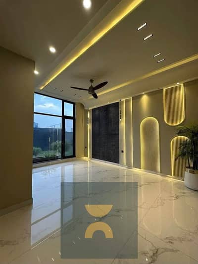 بنصف السعر امتلك شقة بواجهة صريحة على [ LANDSCAPE & CLUBHOUSE ] في مدينة المستقبل بالقرب من اليفا المستقبل سيتي و ذا بترفلاي و بجوار مدينتى