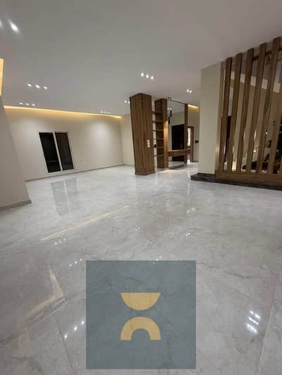 Fantasy view own villa with comfortable 12 years installments project connecting Fifth Settlement Mostakbal City next Privado Madinaty mins Hyde Park
