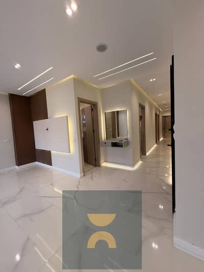 Two-bedroom apartment ready for immediate viewing for sale in a very vibrant location near all services minutes from Fifth Square