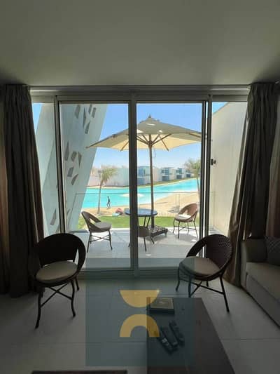 For sale with a special discount and lowest down payment: a first-row chalet on the lagoon with a direct sea view next to Madinat La Vista and Salt