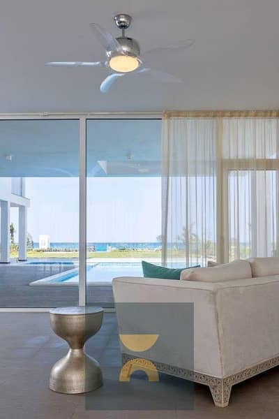 With a 3.5 million down payment you'll own a townhouse villa with a fantastic view next to La Vista near Hacienda and South Mid Seazen