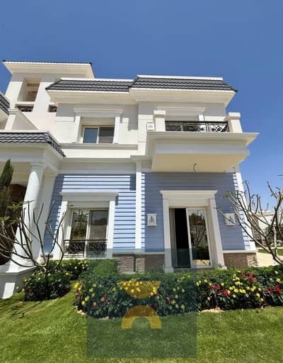 Town house villa for sale Mountain View 1.1 ultra super lux finishing heart Fifth Settlement near Mivida Hyde Park AUC