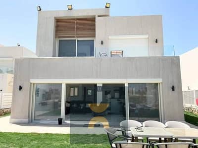 فيلا standalone فاخره VIP للبيع صف أول على خليج راس الحكمه مباشرة Wadi Yemm مدن اقوى مشروع فى الساحل الشمالى بالقرب من هاسيندا و سيلفر ساندس  لافيستا