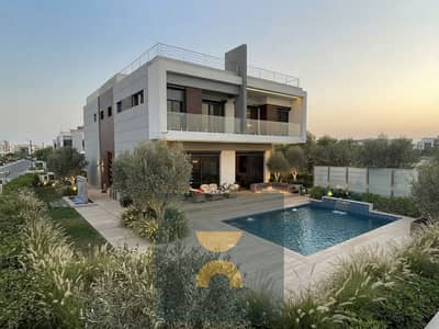بسعر الطرح اكبر واميز فيلا standalone للبيع مع private pool في patio بالتقسيط 8 سنين في التجمع الخامس دقائق من AUC و هايدبارك و لافيستا سيتي ووتري واي