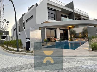بسعر الطرح الاول فيلا standalone للبيع في patioside بالتقسيط بجوار الباتيو تاون في التجمع الخامس دقائق من AUC و هايدبارك و لافيستا سيتي ووتري واي