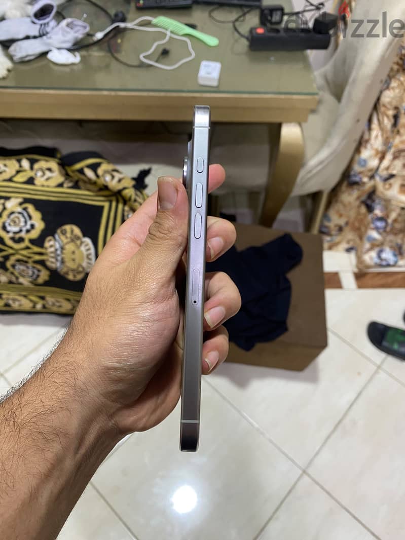 Apple - iPhone 16 Pro Max 1