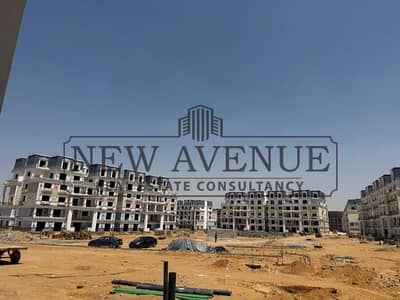 Apartment for Sale in a Prime Location in Mountain View 1.1 New Cairo Mountain View Developments Overlooking Landscape