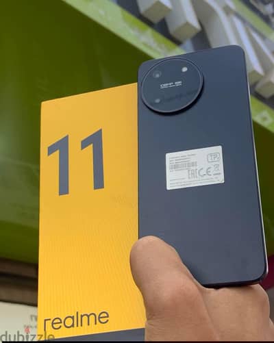 Realme 11 4G الشاشة الاموليد