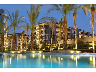شقة نصف تشطيب في باتيو أورو – القاهرة الجديدة (La Vista) تطل على الـ Clubhouse والـ Water Features واستلام خلال شهر