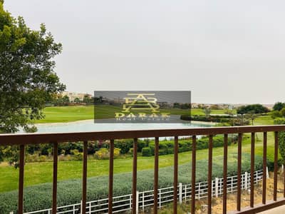 Villa like the palace 7 rooms in the largest golf lakes corner for sale in Madinaty cleared