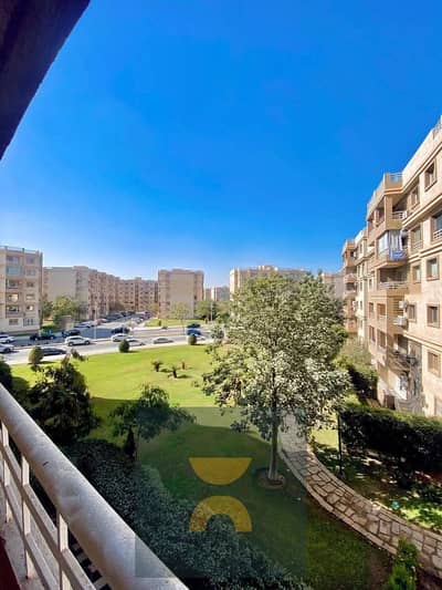Pay 900,000 and come see your apartment for yourself today in the most prestigious location in Shorouk Mayan on the Suez Direct directly