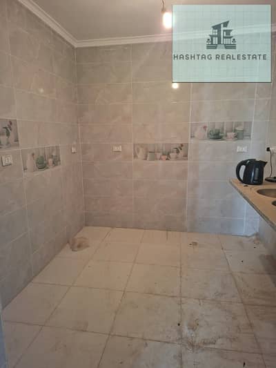For sale apartment 80 meters - two rooms and a hall - Degla Palms Compound Phase Three, Super Lux finishing, and the apartment is very distinctive: North facing in front of the international school