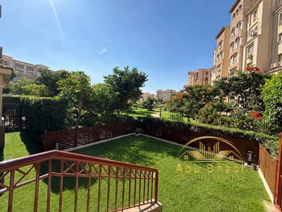 157 sqm ground-floor apartment with a 60 sqm garden for sale in Madinaty (B1). Located just steps from the Madinaty Club and minutes from amenities, M