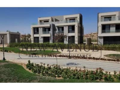 توين هاوس مودرن جاهز للسكن في لافيستا سيتي بإطلالة على اللاندسكيب والمساحات الخضراء