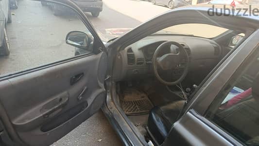 Hyundai Verna 2012
