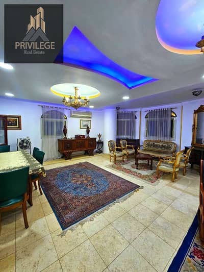 Apartment for sale 180m in Maadi, wireless division, lowest price in the area for the large space, won't be repeated