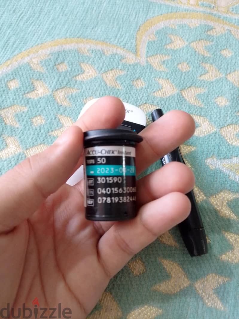 Accu-CHEK Instant 3