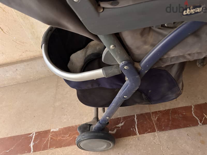 Used chicco stroller  in very good condition 2