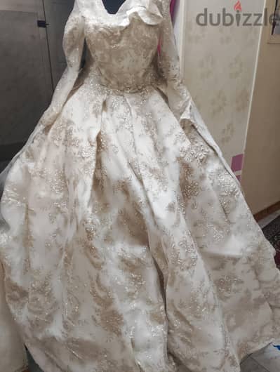 فستان زفاف  ت/01155475853