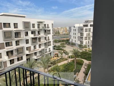 دوبلكس للايجار بكمبوند ايستاون سوديك تشطيب مودرن
