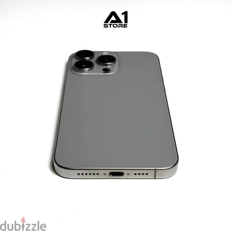 iPhone 15 pro max 3