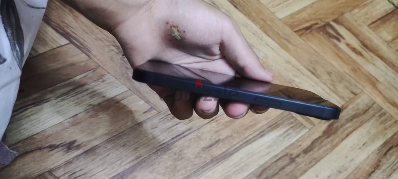 Apple - iPhone 13 2
