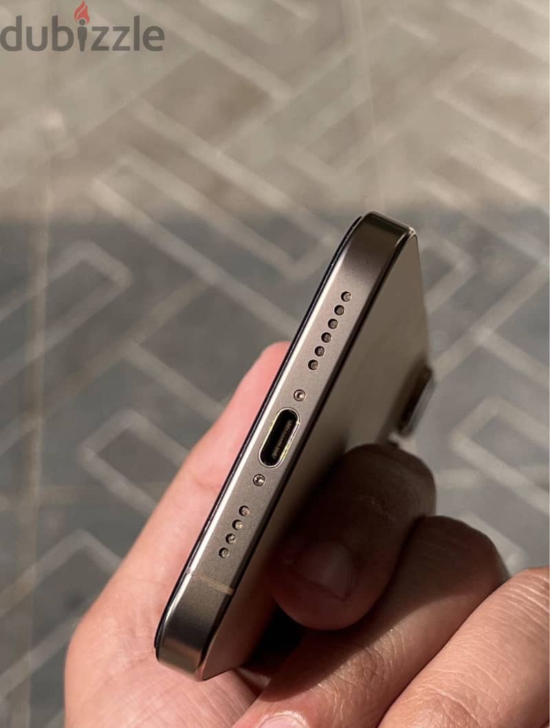 Apple - iPhone 16 Pro Max 4