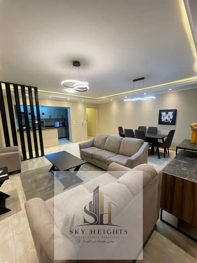 A unique furnished apartment for rent in Rehab City, 139 sqm – first occupancy – just steps from Avenue Mall. 3 bedrooms, including a master bedroom.