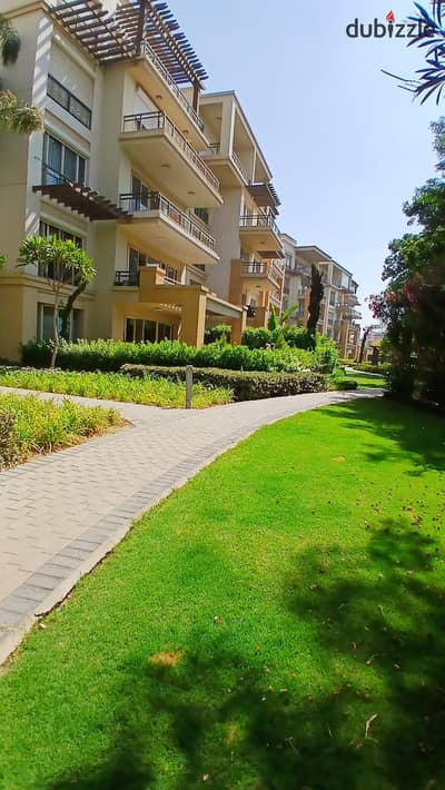 إطلالة مباشرة على الـGolf | بنتهاوس مفروش بالكامل للإيجار | Uptown Cairo – EMAAR – Mokattam