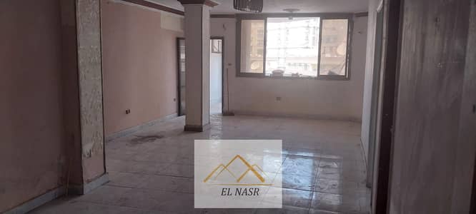 ب 12000ج شقة 220م بمكرم عبيد بمدينة نصرخلف السلاب وقرب حديقة الطفل للايجار سكني او اداري