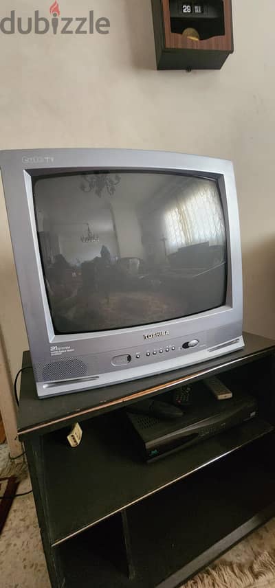 تلفزيون توشيبا 21 بوصة CRT بحالة ممتازة
