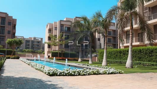 Ultra-super-lux finished apartment for rent in Fifth Square Compound, Al Marasem, with kitchen and air conditioning