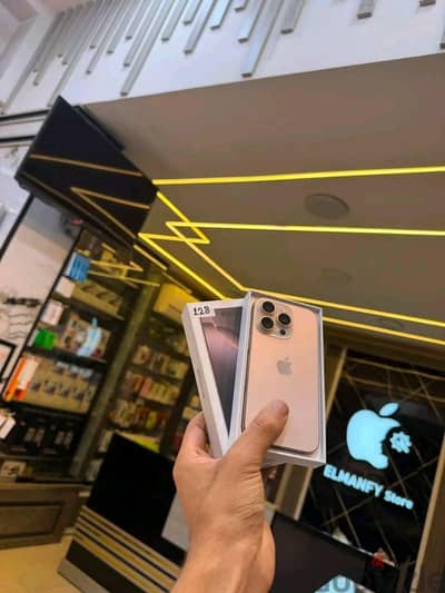 آبل - آيفون 16 برو ماكس