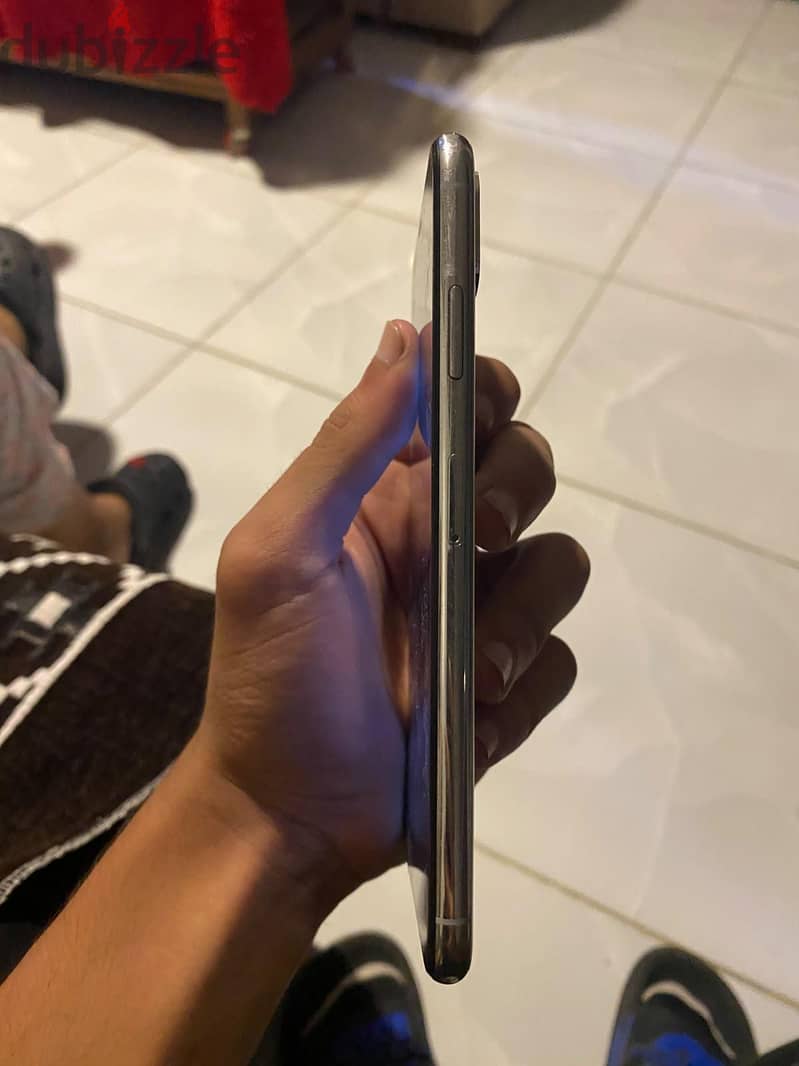 Apple - iPhone XS Max 5