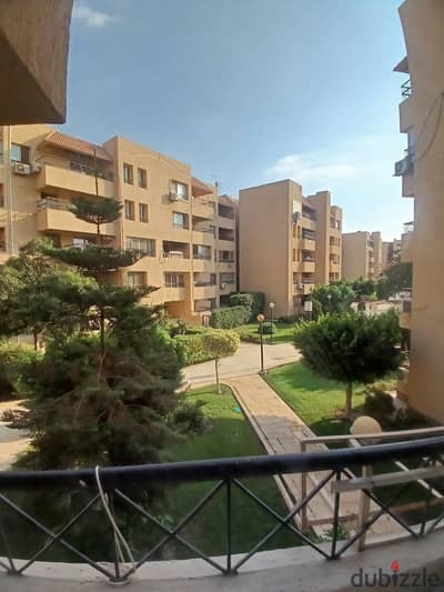 للايجار شقه مساحه 108م الرحاب 1 ت خاصه بها مطبخ خشب