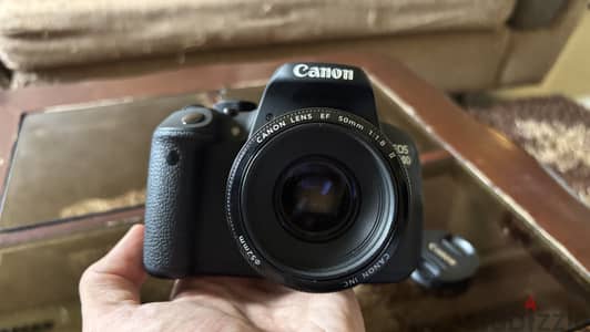 Canon EOS 700D For sale