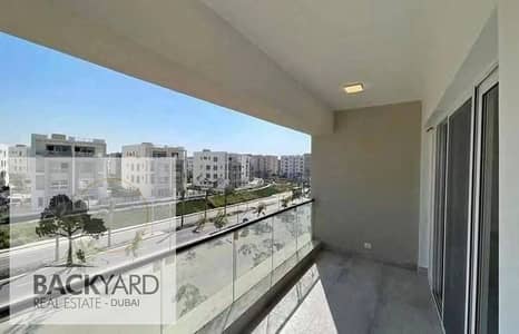 Apartment for sale with a 25% discount in Hyde Park, Fifth Settlement, next to Mivida and near AUC, in Golden Square.