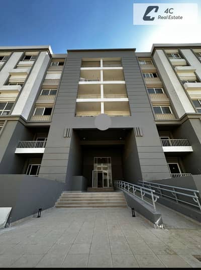 Apartment Ready To Move with Lowest Price in Hyde Park New Cairo