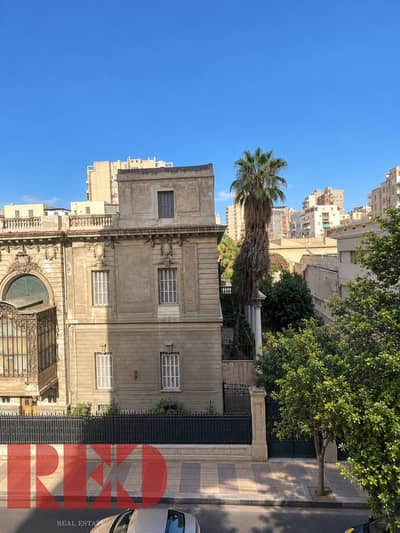 Apartment for Sale on Fouad St – El Raml, 300 sqm, 6 Rooms, 2 Bathrooms, Family Building with Land Share, Prime Location, Ideal for Living or Invest!!