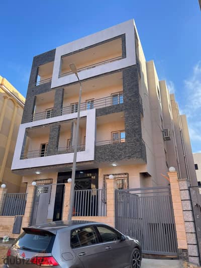 200-square-meter apartment for sale in Al-Andalus, Fifth Settlement – ​​ready for handover.