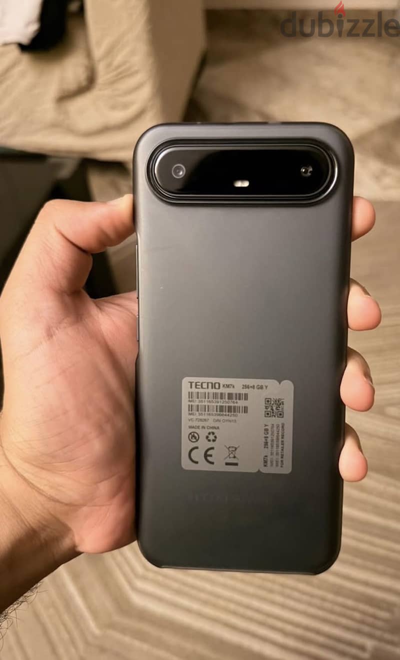 Tecno Spark Slim 1