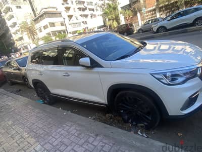 Alex Carلخدمة الرحلات وليموزين