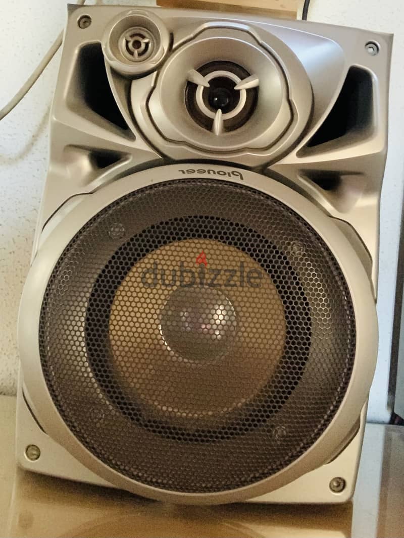 Pioneer VS70 Compact Component System. 1