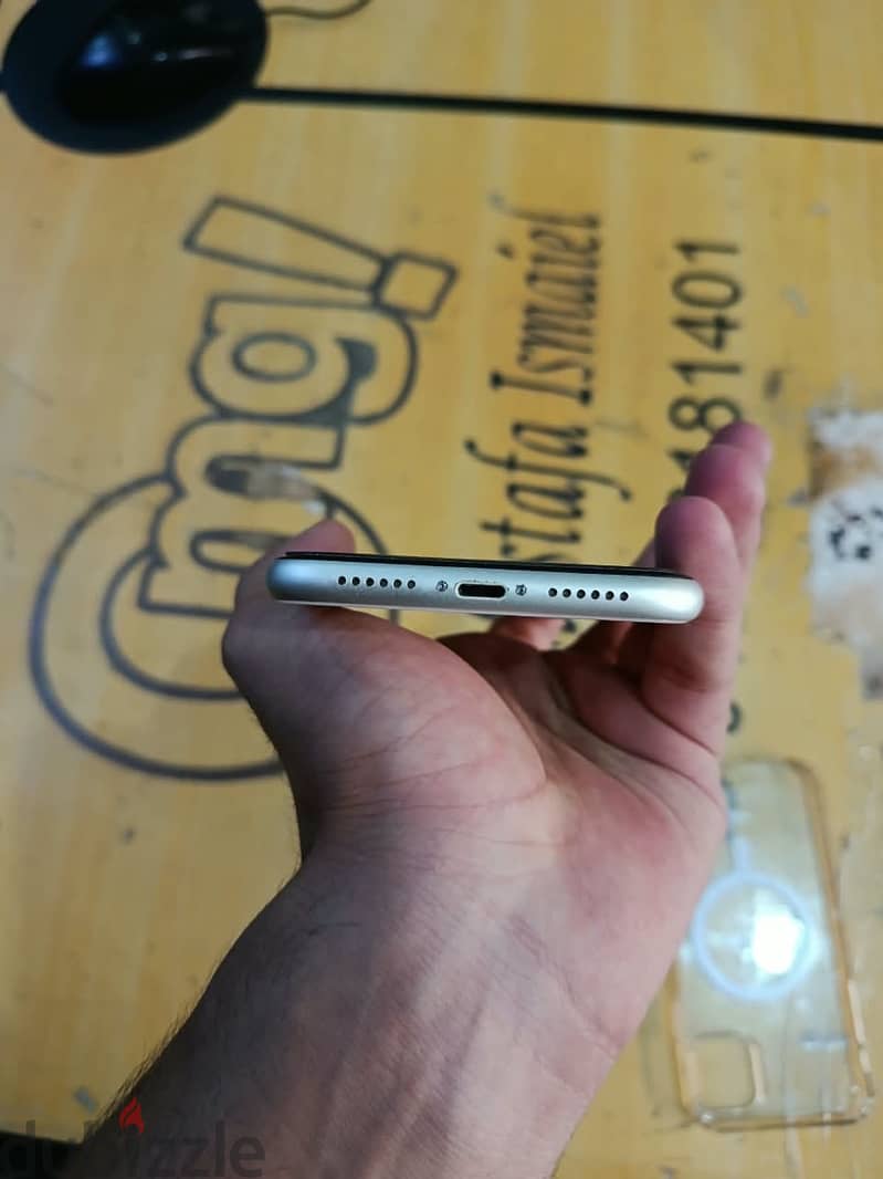 Apple - iPhone 11 1