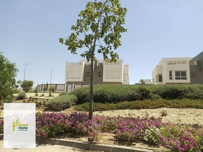 بتشطيب كامل للاستلام الفوري تاون هاوس للبيع في هايد بارك Hyde Park New Cairo