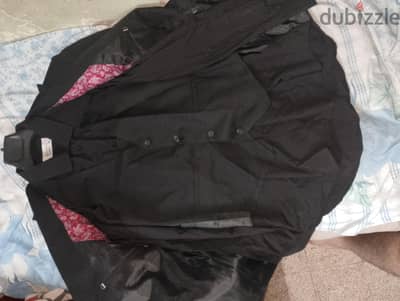 بدله سوداء كامله بالقميص استعمال مره واحده