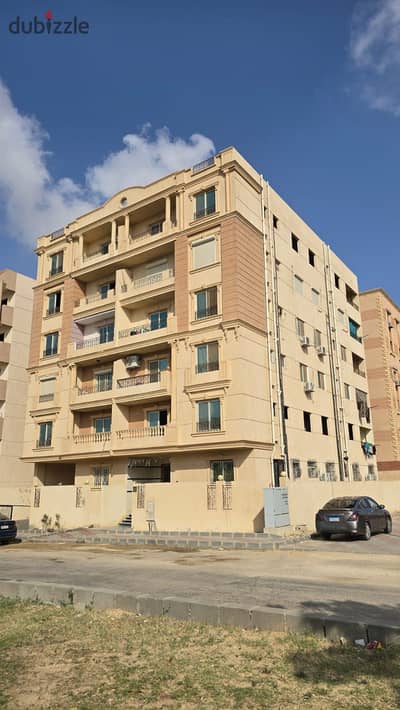 روف للبيع 245 متر في مدينة العبور  الحي الثالث  و استلام خلال 9 أشهر